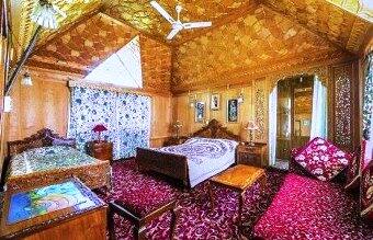 New Jersey Houseboat, Srinagar 2